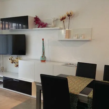 Edificio Diamant Apartment