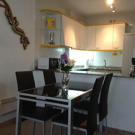 Edificio Diamant Apartment *